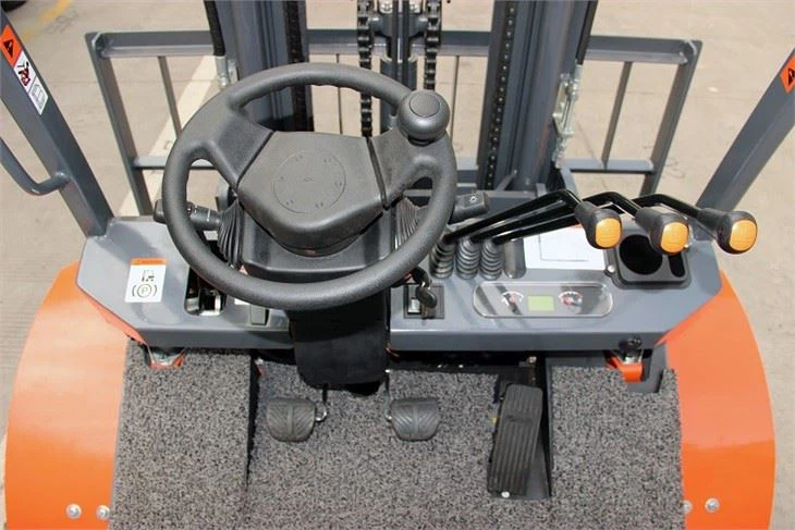 GOODSENSE 2.5ton 4WD rough terrain forklift